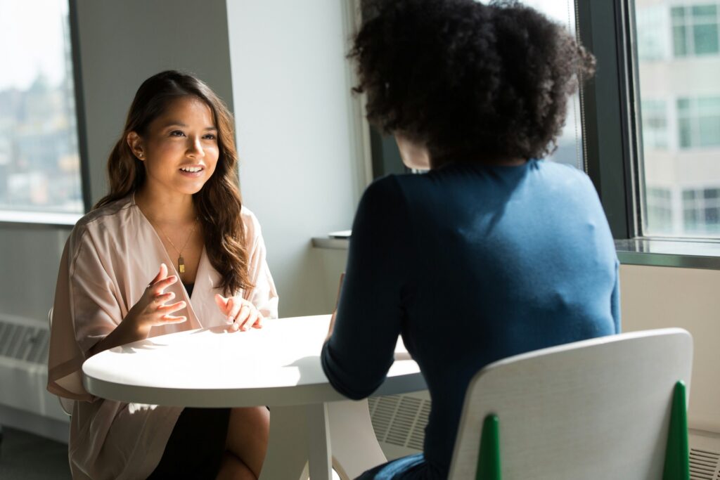 Gehalt verhandeln im Jobinterview – 4 Regeln für eine erfolgreiche Gehaltsverhandlung